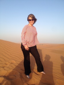 Julia in sha-de top in desert